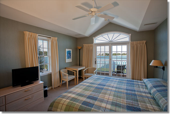 Deluxe Guest Room